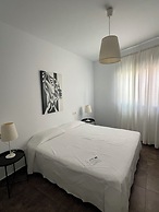 Hospederia Almundo by Alexandra Realty