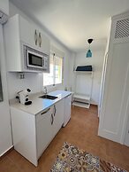 Hospederia Almundo by Alexandra Realty