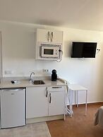 Hospederia Almundo by Alexandra Realty