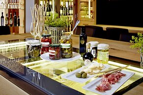 Hotel Tirol