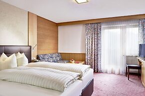 Hotel Tirol