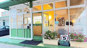 Parkville Motel