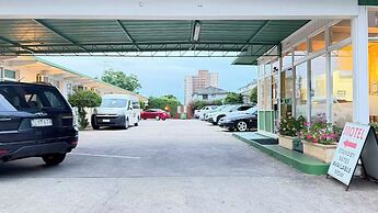 Parkville Motel