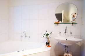 Healesville Apartments