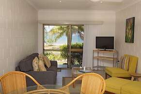 Apollo Jewel Beachfront Apartments