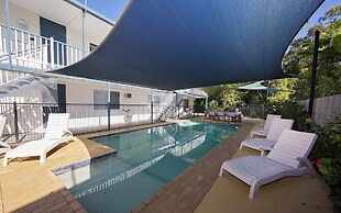 Apollo Jewel Beachfront Apartments