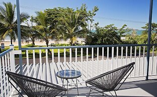 Apollo Jewel Beachfront Apartments