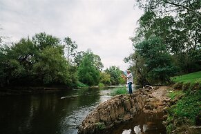 Alpine Riverside Cottages