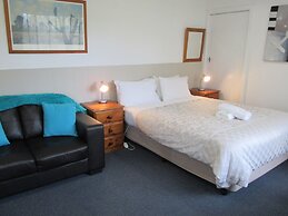 Alpine Riverside Cottages