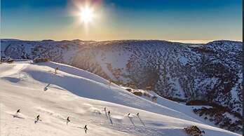 Alpine Riverside Cottages