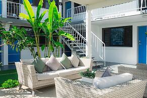 Montego Mermaid Beach Motel