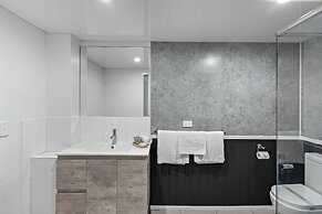 Montego Mermaid Beach Motel