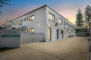 Montego Mermaid Beach Motel