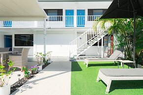 Montego Mermaid Beach Motel