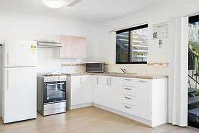 Montego Mermaid Beach Motel