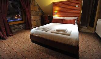 The Commercial Hotel