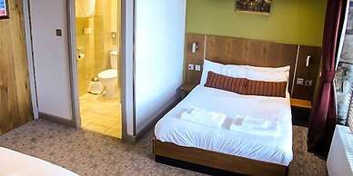 The Commercial Hotel