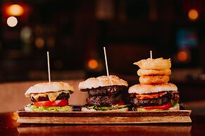 The Commercial Hotel