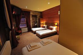 The Commercial Hotel