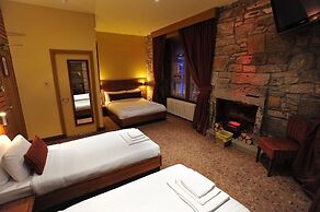 The Commercial Hotel