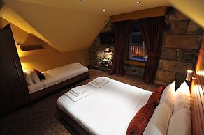 The Commercial Hotel