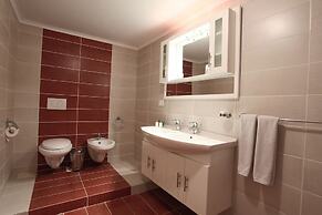 Monoberge Byblos Hotel