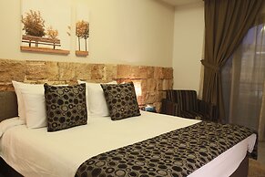 Monoberge Byblos Hotel
