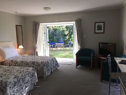 Ash Grove Boutique Motel