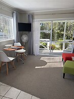 Ash Grove Boutique Motel