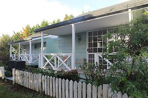 Ash Grove Boutique Motel