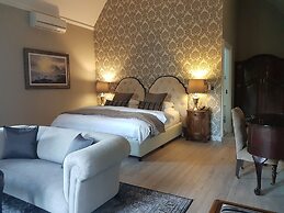 Riverside Boutique Hotel