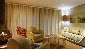 Riverside Boutique Hotel