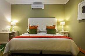 Riverside Boutique Hotel