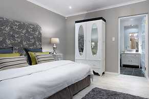 Riverside Boutique Hotel