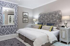 Riverside Boutique Hotel