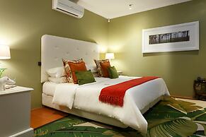 Riverside Boutique Hotel