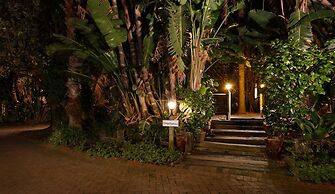 Riverside Boutique Hotel