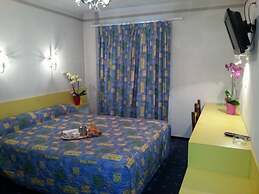 Hotel Azur