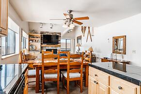 The Loft at Mountain Village by All Seasons Resort Lodging