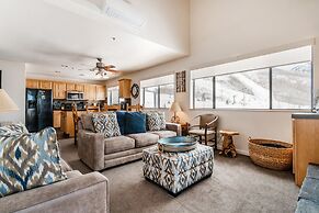 The Loft at Mountain Village by All Seasons Resort Lodging
