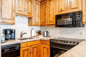 The Loft at Mountain Village by All Seasons Resort Lodging