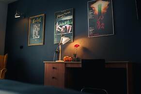 The Oriana Orange - Retro Hotel & Resort