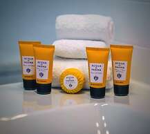 The Oriana Orange - Retro Hotel & Resort