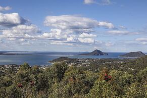 Nelson Bay Breeze Holiday Apartments