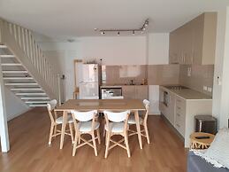 Nelson Bay Breeze Holiday Apartments