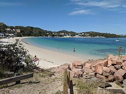 Nelson Bay Breeze Holiday Apartments