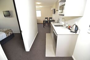 Quality Suites Amore