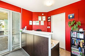 Quality Suites Amore