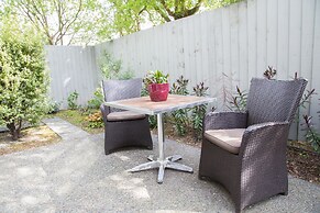 Quality Suites Amore