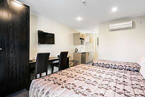 Quality Suites Amore